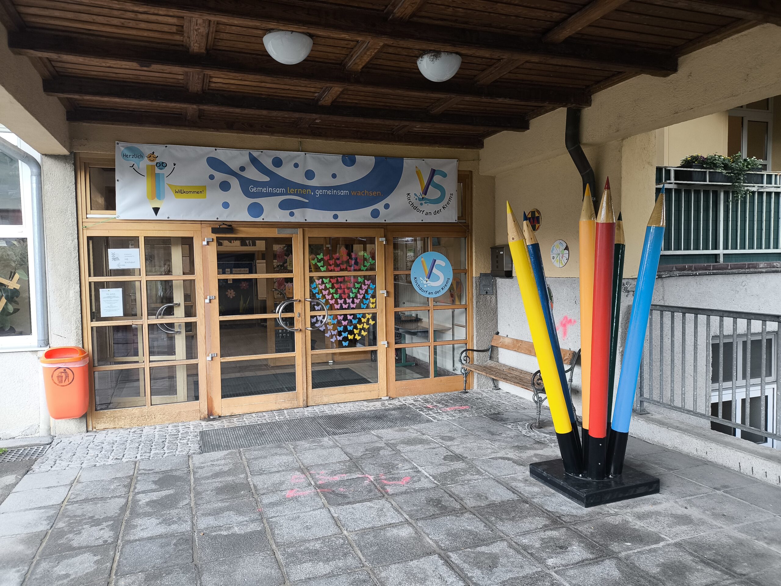 Unser neues Schulhaus